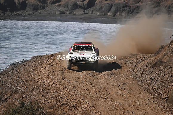 9_111524_BAJA1000_GETSOMEPHOTO_0078007