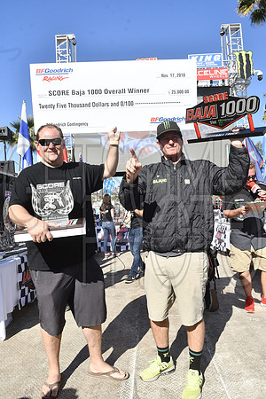 Awards_18B1K_getsomephoto_223064