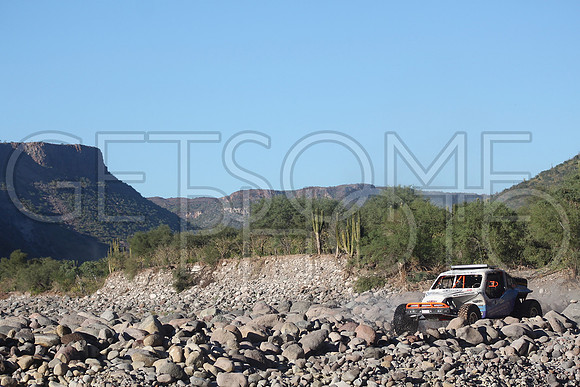 bc4_17B1000_getsomephoto_203814