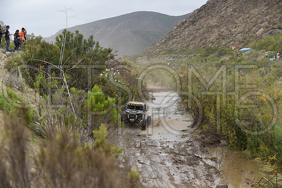 1985_010619_19B500_GetSomePhoto_052377