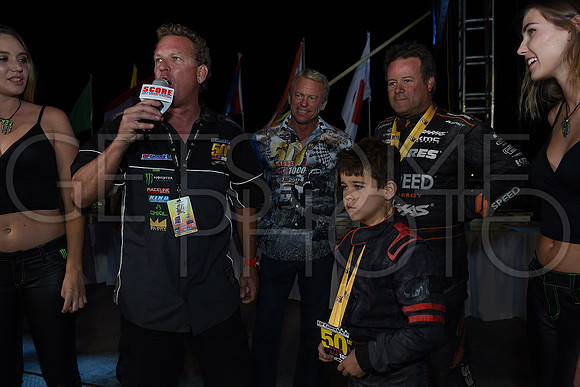 Awards_17B1000_getsomephoto_128920