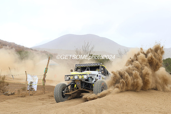 153_111524_BAJA1000_GETSOMEPHOTO_0071859