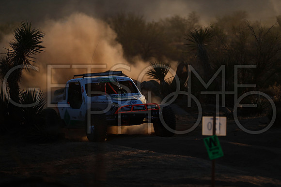 bc2_17B1000_getsomephoto_203800