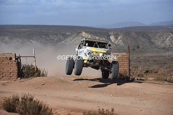 153_111524_BAJA1000_GETSOMEPHOTO_0074080