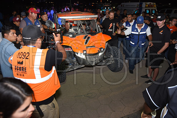 Awards_17B1000_getsomephoto_128909
