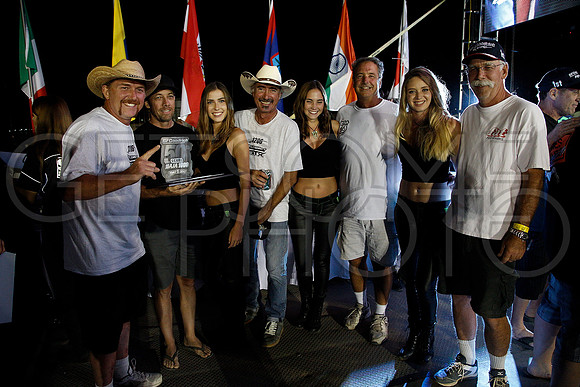 Awards_17B1000_getsomephoto_128958