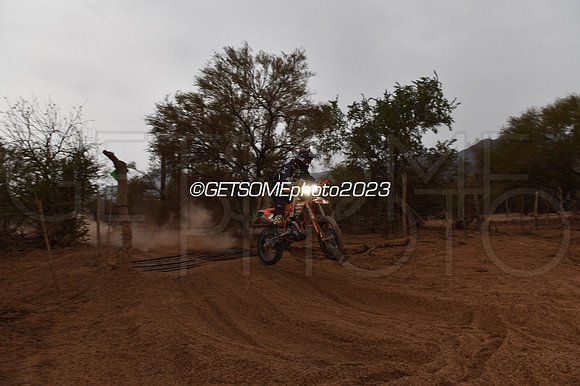 1X_111623_B1K_GETSOMEPHOTO_235515