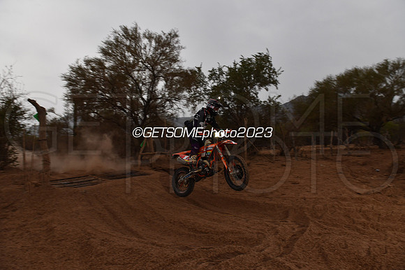 1X_111623_B1K_GETSOMEPHOTO_235516