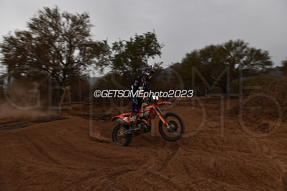 1X_111623_B1K_GETSOMEPHOTO_235517