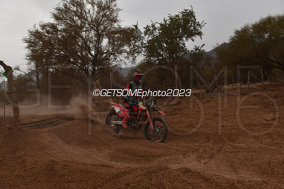 7X_111623_B1K_GETSOMEPHOTO_235557