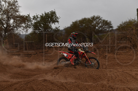 7X_111623_B1K_GETSOMEPHOTO_235561