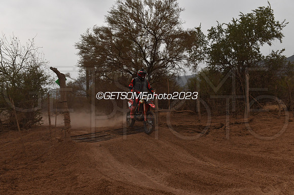 7X_111623_B1K_GETSOMEPHOTO_235554