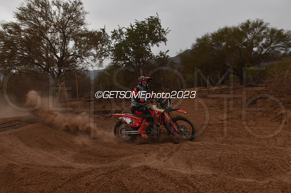 7X_111623_B1K_GETSOMEPHOTO_235559