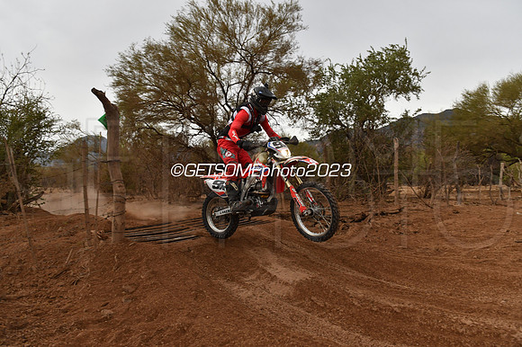 9X_111623_B1K_GETSOMEPHOTO_235607