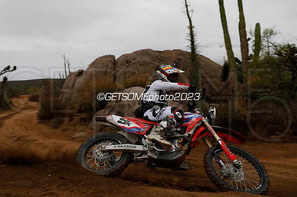 9x_111623_Baja1000_GETSOMEPHOTO_050912