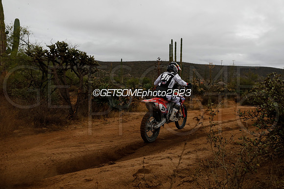 9x_111623_Baja1000_GETSOMEPHOTO_050915