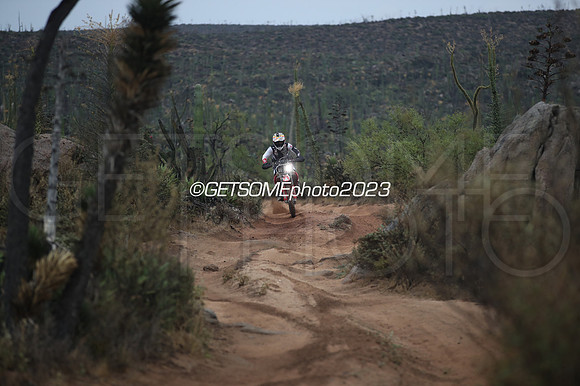 9x_111623_Baja1000_GETSOMEPHOTO_051300