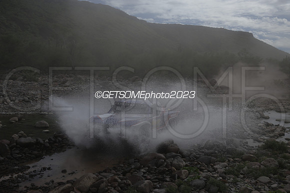 1_111623_B1K_GETSOMEPHOTO_230132