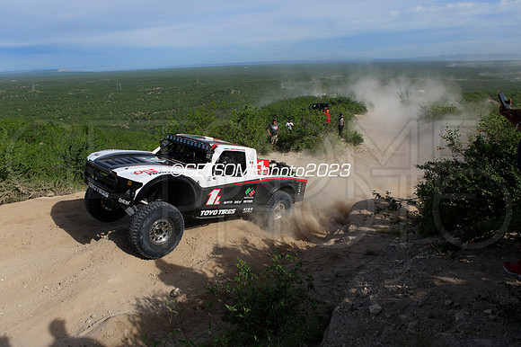1L_111623_Baja1000_GETSOMEPHOTO_049161