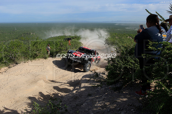 6_111623_Baja1000_GETSOMEPHOTO_049189