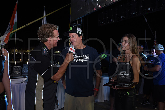Awards_17B1000_getsomephoto_128964