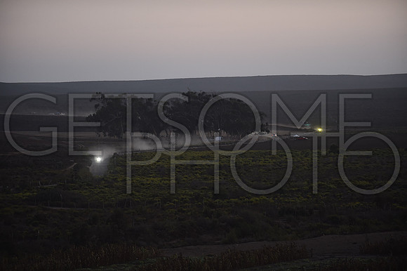 1956_010619_19B400_GetSomePhoto_064733