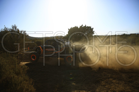 1850_010619_19B400_GetSomePhoto_064273
