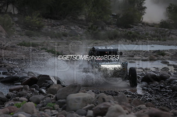 511_111623_B1K_GETSOMEPHOTO_233169