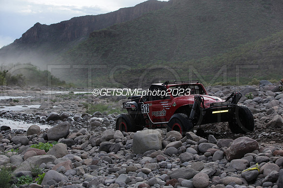 512_111723_Baja1000_GETSOMEphoto_100188
