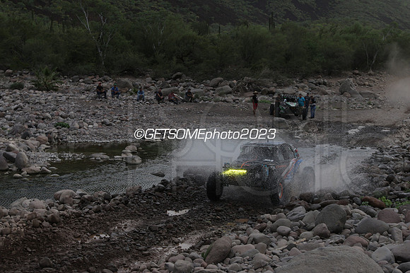 523_111623_B1K_GETSOMEPHOTO_232884
