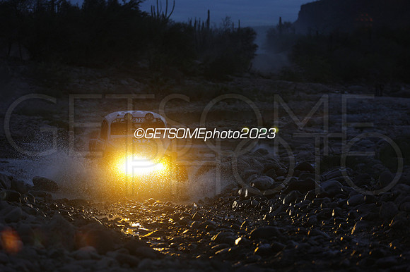 572_111623_B1K_GETSOMEPHOTO_234697