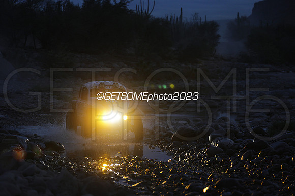 572_111623_B1K_GETSOMEPHOTO_234694