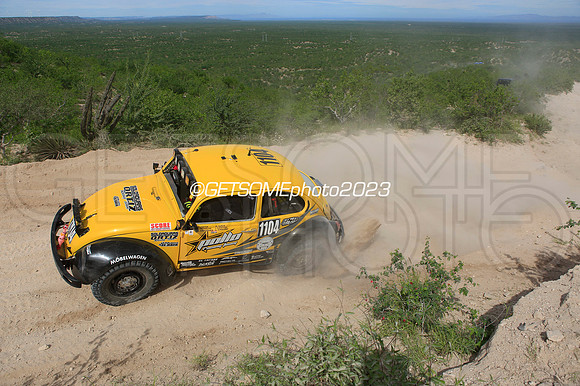 1104_111623_Baja1000_GETSOMEPHOTO_050278