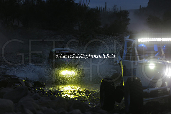 1105_111623_B1K_GETSOMEPHOTO_234613