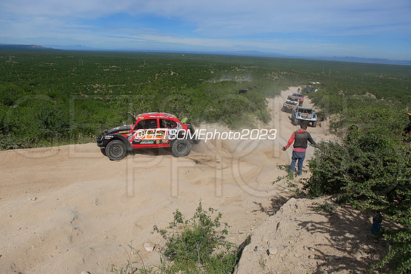 1113_111623_Baja1000_GETSOMEPHOTO_050330