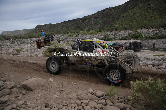 100_111623_B1K_GETSOMEPHOTO_231379