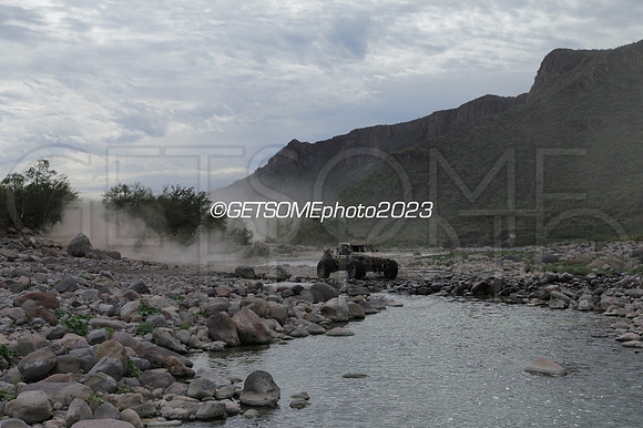 100_111623_B1K_GETSOMEPHOTO_231387