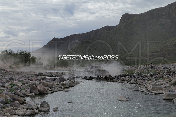 100_111623_B1K_GETSOMEPHOTO_231391