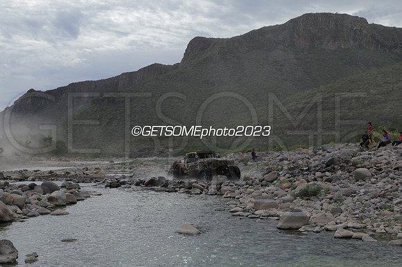 100_111623_B1K_GETSOMEPHOTO_231398