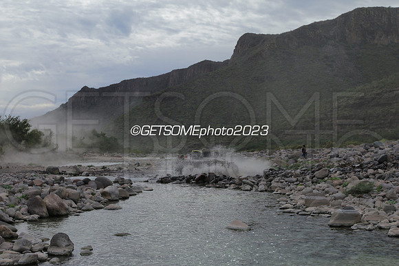100_111623_B1K_GETSOMEPHOTO_231395