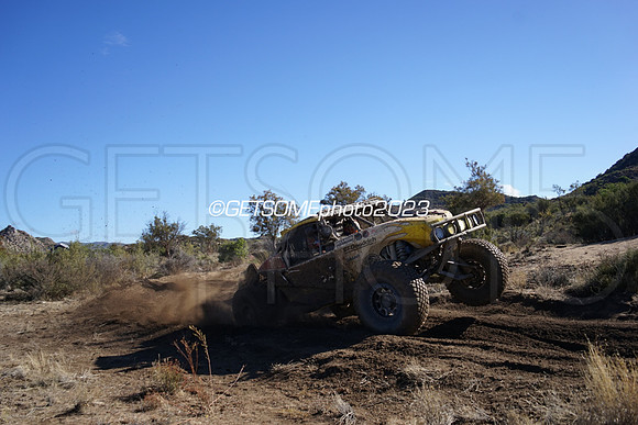 100_111623_B1K_GETSOMEPHOTO_240636
