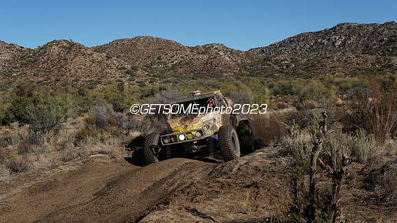 100_111623_B1K_GETSOMEPHOTO_241125
