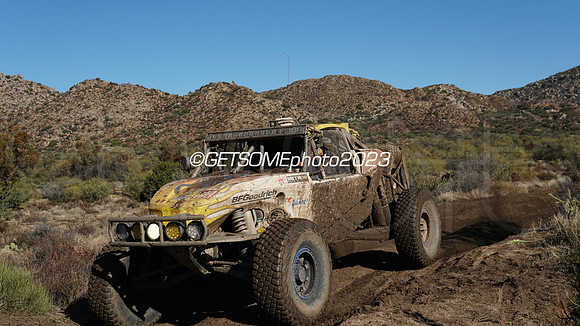 100_111623_B1K_GETSOMEPHOTO_241132