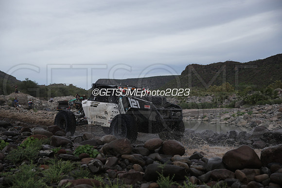 121_111623_B1K_GETSOMEPHOTO_230881