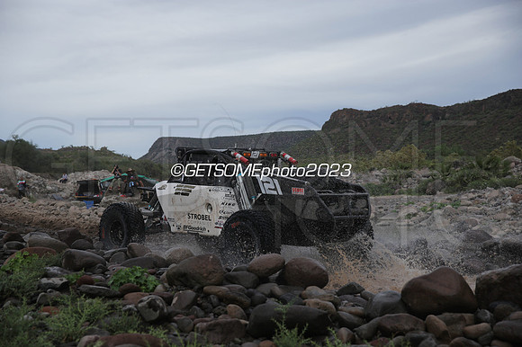 121_111623_B1K_GETSOMEPHOTO_230880