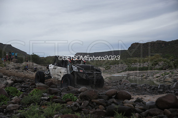 121_111623_B1K_GETSOMEPHOTO_230883
