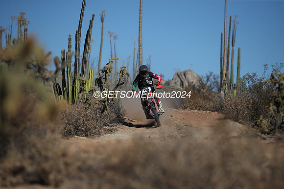 13x_111624_getsomephoto_129153