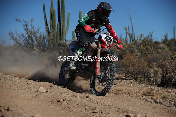 13x_111624_getsomephoto_129171