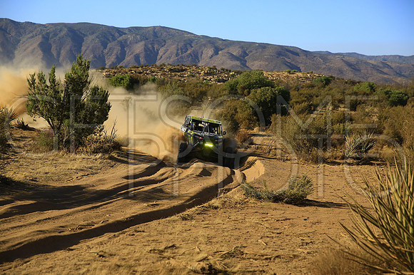 1956_010619_19B400_GetSomePhoto_064244