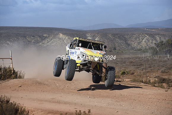 153_111524_BAJA1000_GETSOMEPHOTO_0074081